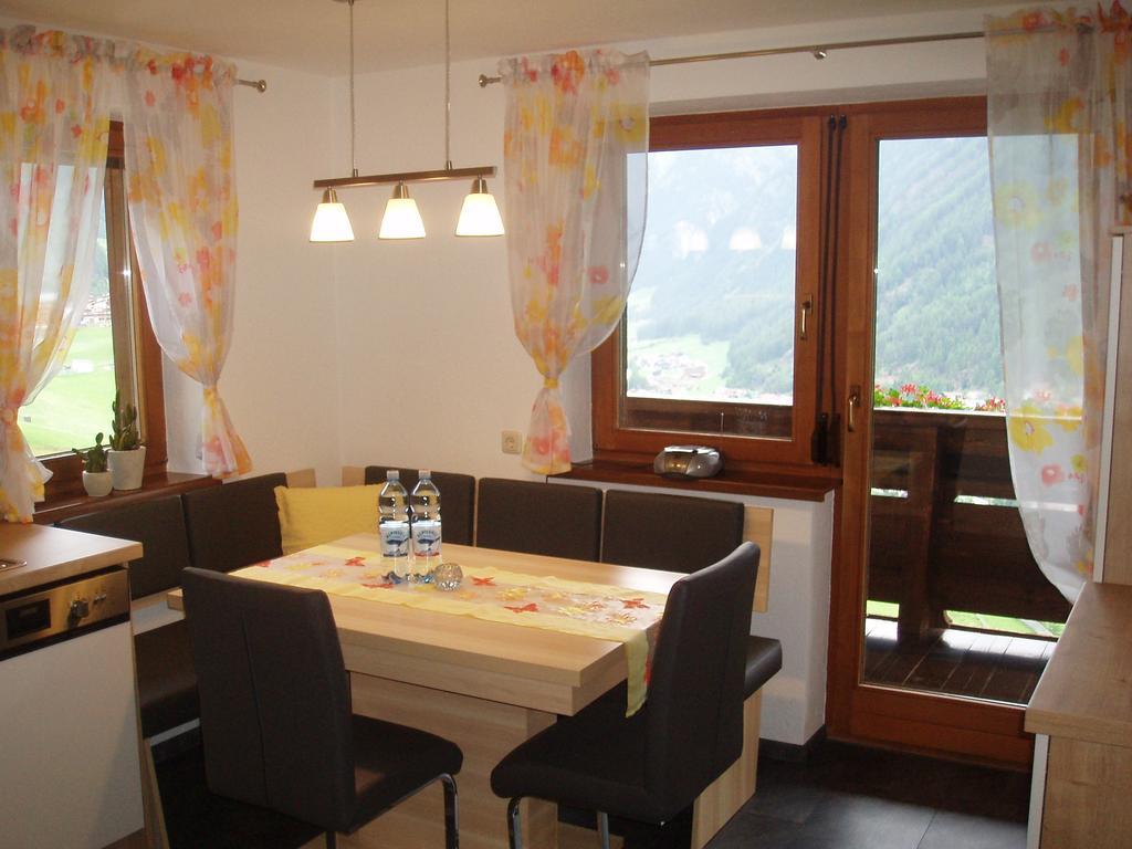 Appartement Harmonie Solden Ruang foto
